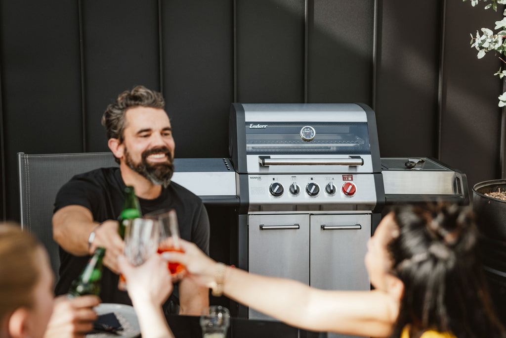 Enders Monroe Pro 3 SIK Turbo Gas Barbecue WITH FREE COVER