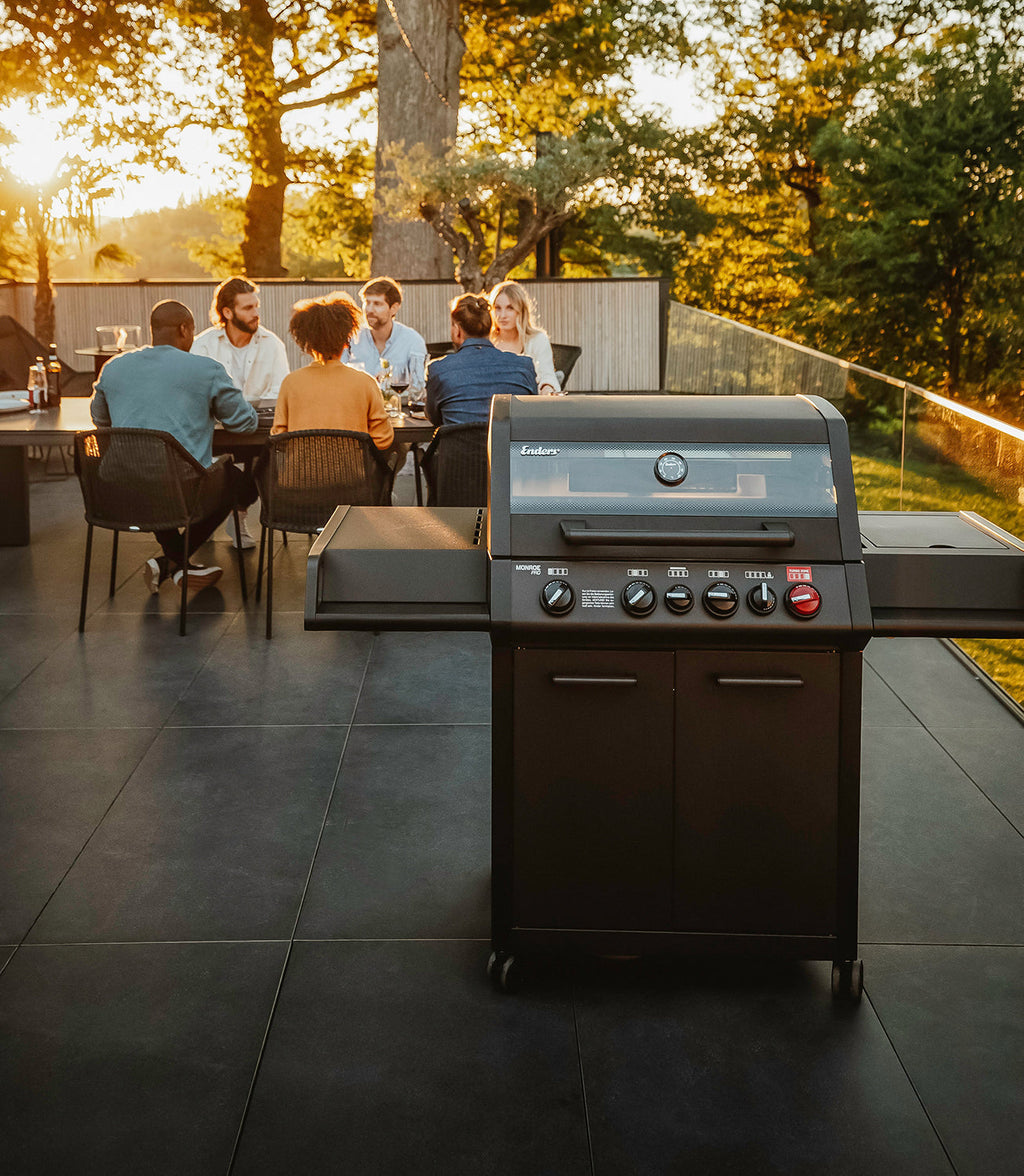 Enders Monroe Pro 4 SIK Turbo Shadow 4 Burner Gas Barbecue WITH FREE COVER